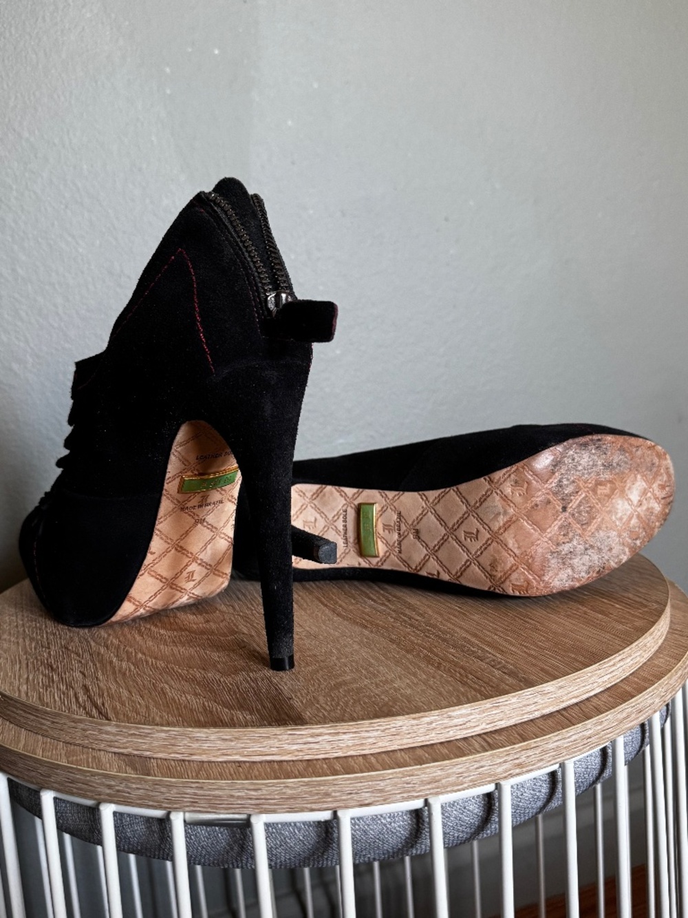 LAMB heels - Picture 5 of 5